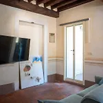 Angolo Sui Tetti A Lejlighed