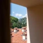 Angolo Sui Tetti A * Pietrasanta