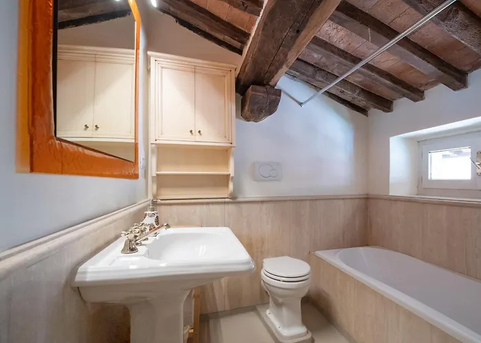 Angolo Sui Tetti A Διαμέρισμα